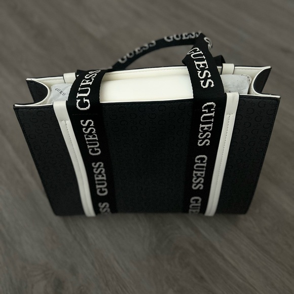 Guess Black and White Women's Bag - Picture 1 of 2
